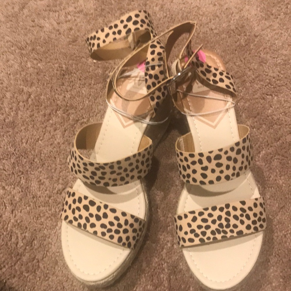 Dolce Vita wedges